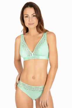 Slip brésilien dentelle et microfibre L'irrésistible - Vert amande